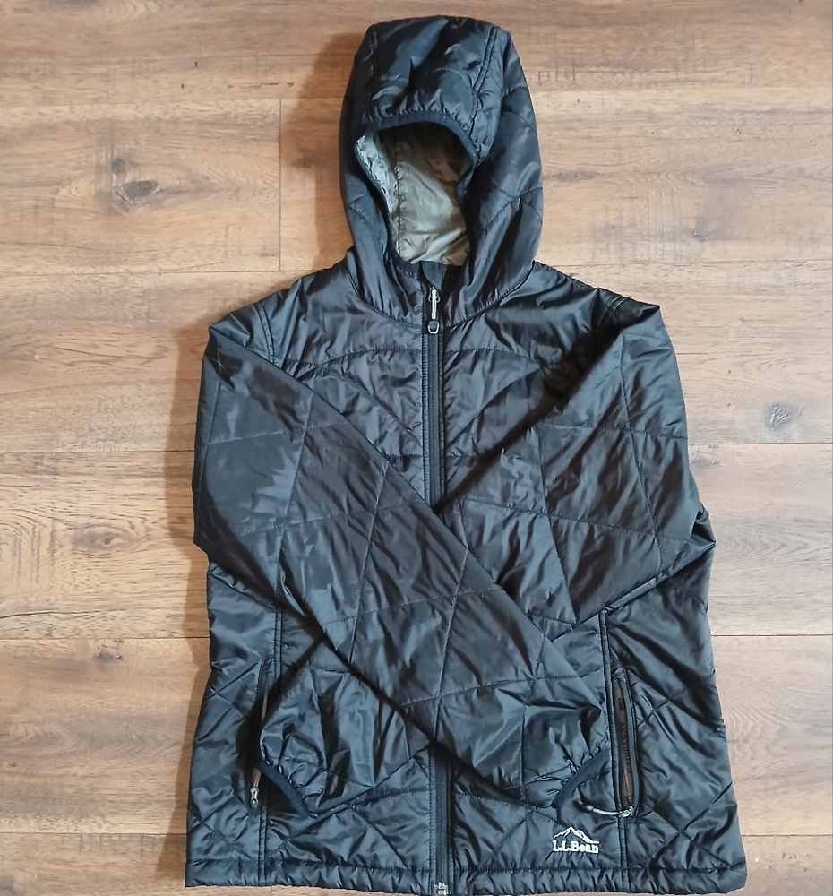 Black LL Bean Primaloft packaway hooded jacket